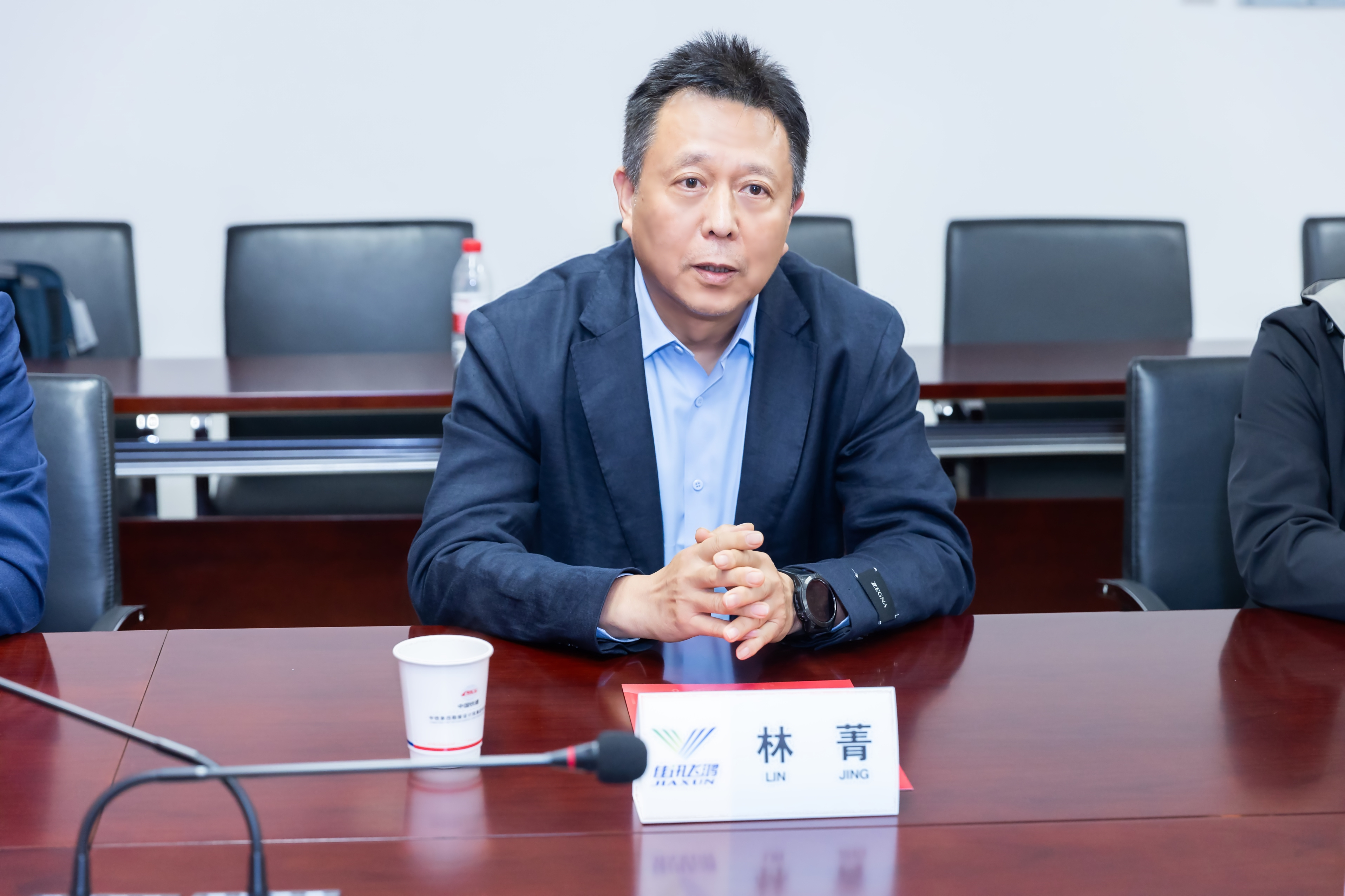 1719279559513120770.jpg 1719279559513120770.jpg