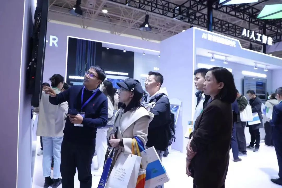 1726800753829257217.png 1726800753829257217.png