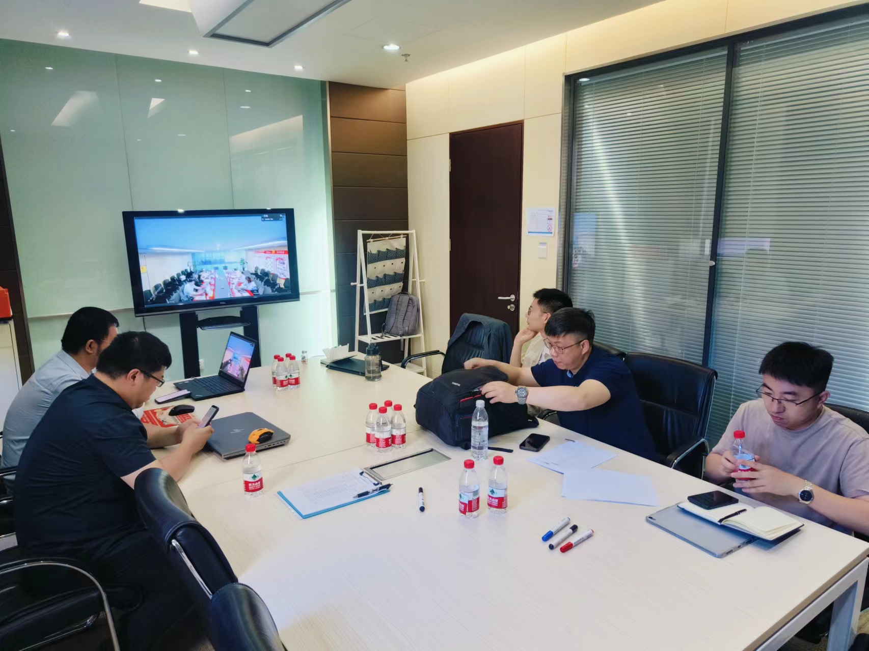 1808313531697635329.jpg 1808313531697635329.jpg