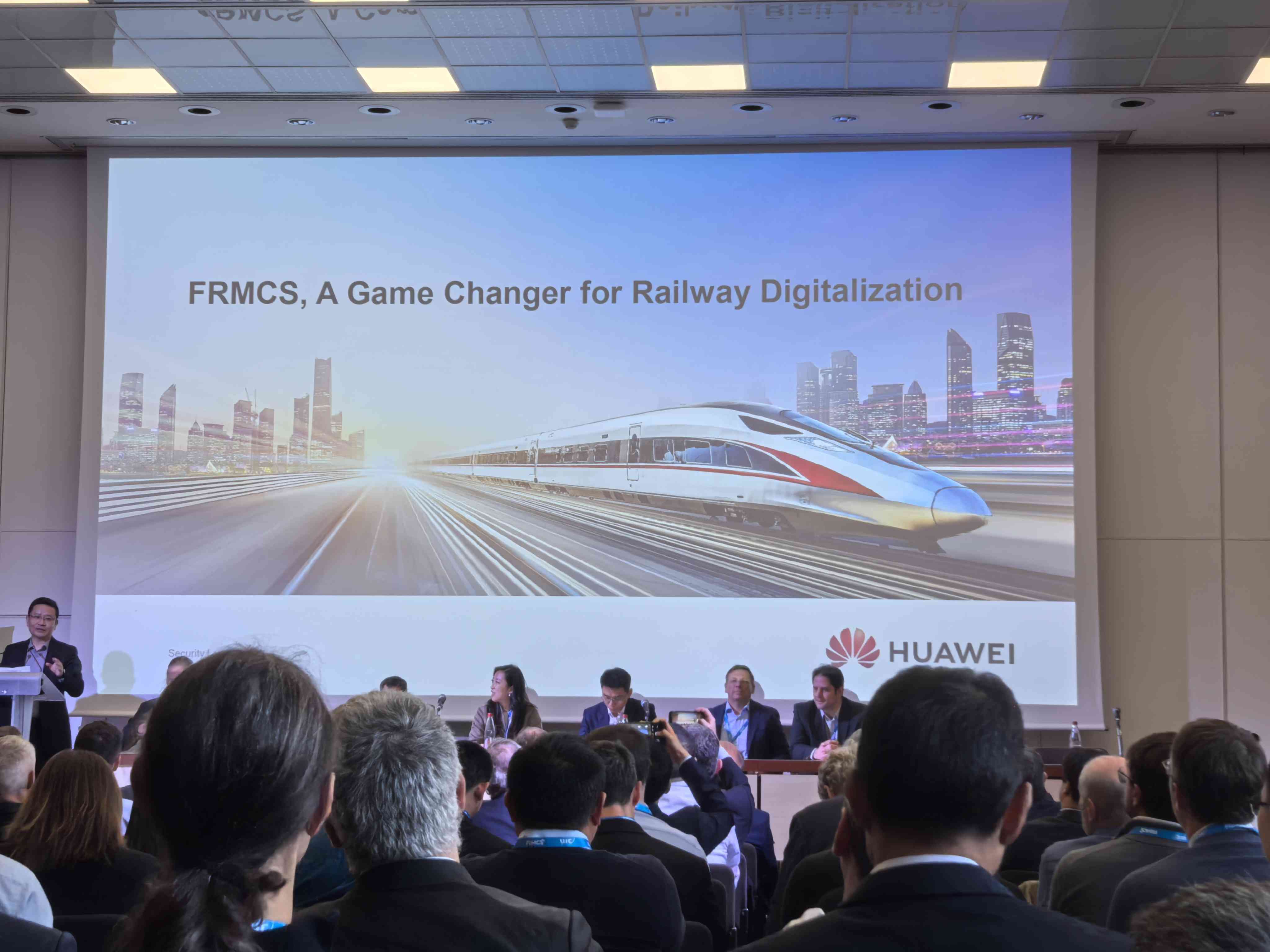 1980107140921978881.jpg 1980107140921978881.jpg